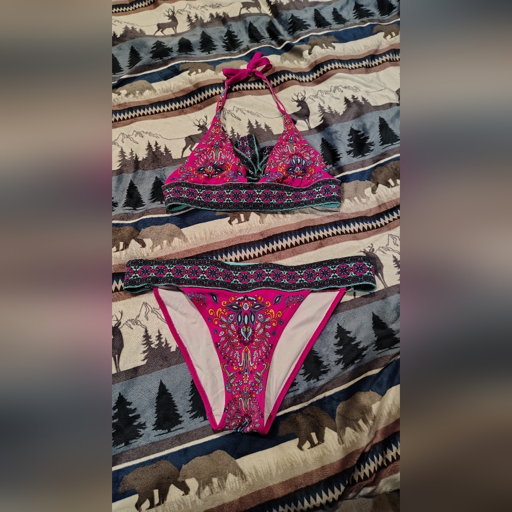 Vibrant Victorias Secret Pink Paisley Bikini Set